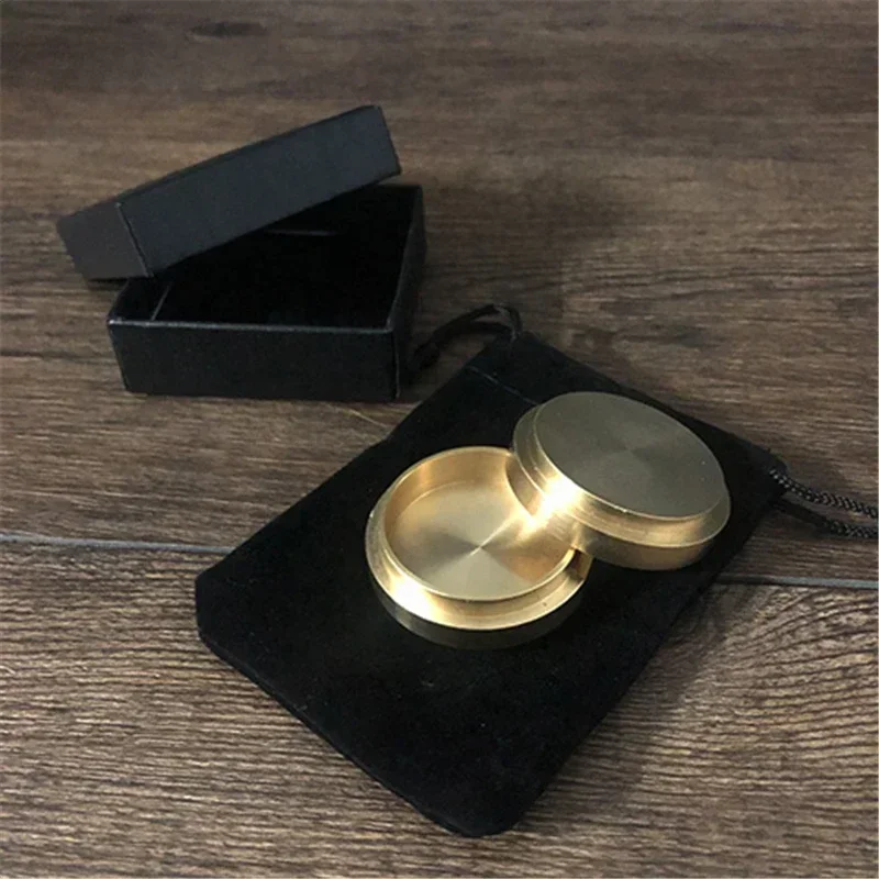 Kartis okita box (US Halfol Dollar Version) Close Up Magic Trits Kúzelné ilúzie Gimmicks Mencezmus Coin sa javí ako zaniknutý Magia
