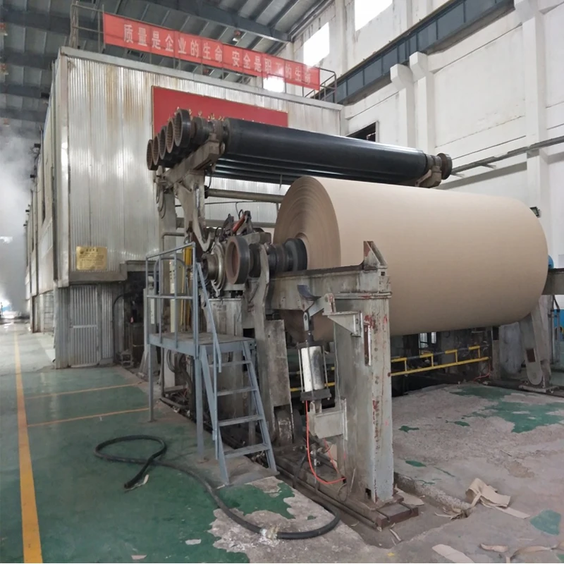 Kartónový remeselný papier Jumbo roll stroj, stroj na výrobu flautu, zvlnený papier veľký rolový stroj na výrobu kartónov