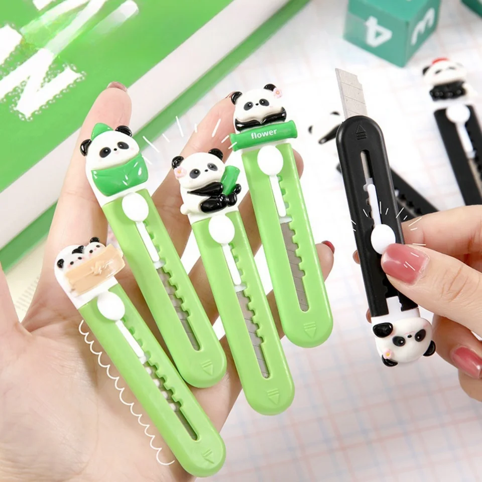 Kawaii roztomilý karikatúra Panda Utility nôž prenosný expres rozbaľovací nôž nôž na papier Študent študent Darčekové školské kancelárske potreby
