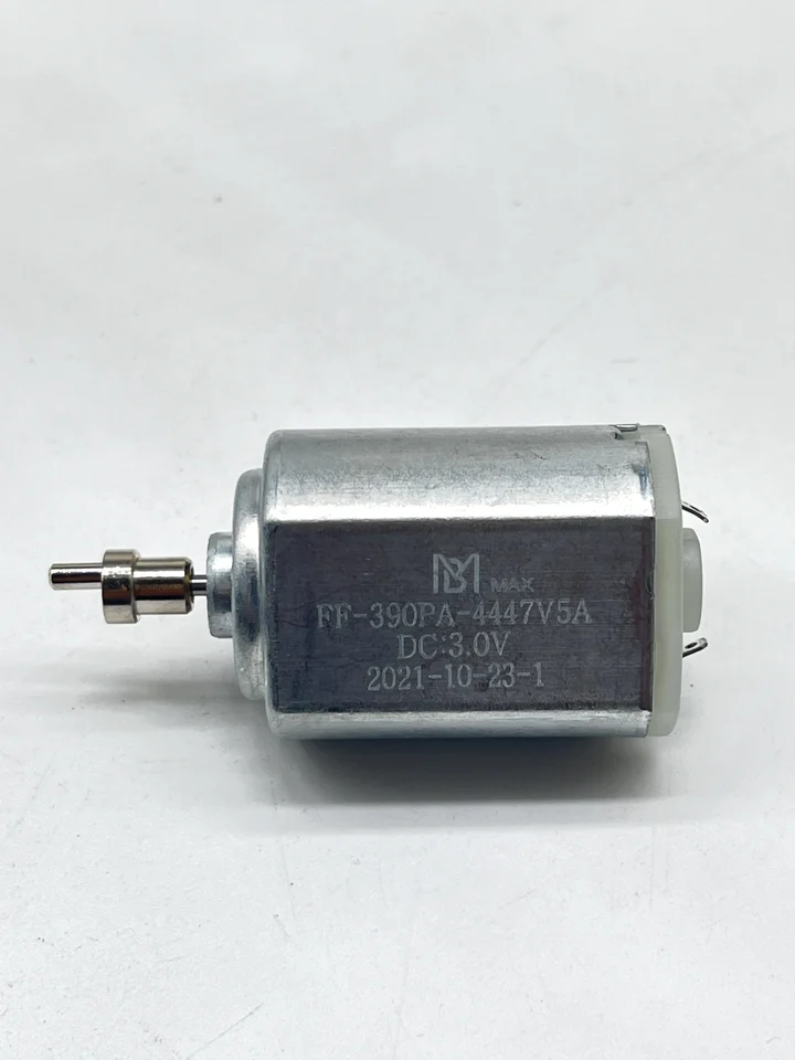 Kemei KM-1986 Shaver Product Accessories Machine Parts Factory vyrába originálne a autentické výrobky pre mužov pre mužov