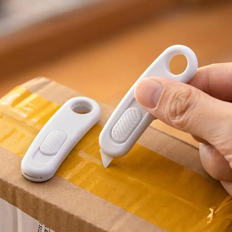 Keramická čepeľ Keramická rezačka Mini box nôž natiahnuteľný krabicový nôž s nožom s otvorom pre keychain pre remeslá
