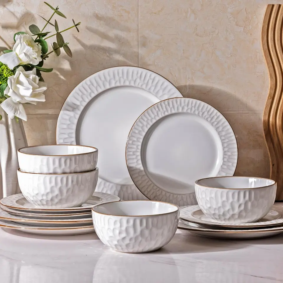 Keramické súpravy riadu Elegantné elegantné kamenné taniere a misky súpravy domácnosti Svadobné darčekové jedlá Set Service pre 4
