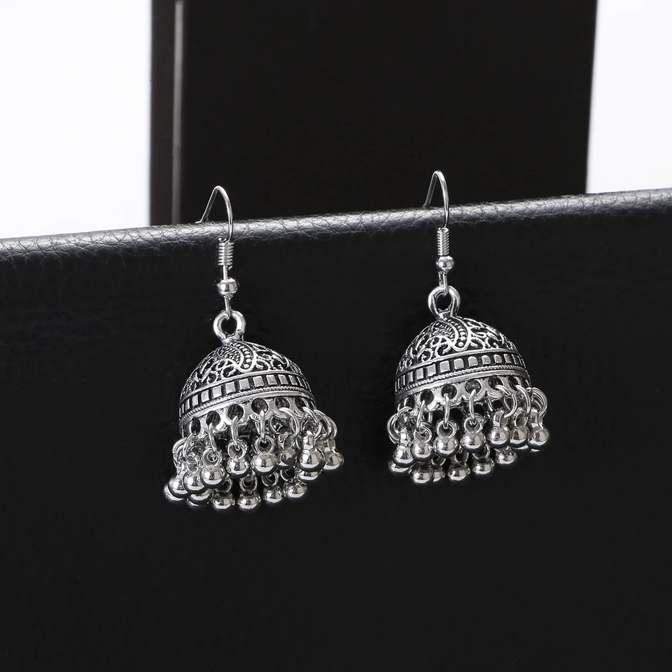Klasická strieborná farba Malé náušnice Indické šperky pre piercing pre ženy etnické náušnice Bollywood