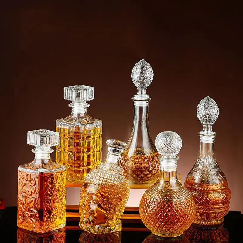 Klasický luxusný barware bez vodiča Whisky Decanter pre alkohol Scotch Bourbon Glass Glass