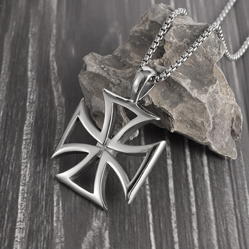 Klasický templárový krížový prívesok Náhrdelník pre mužov Ženy Vintage Crusader Paladin Spiritual Lordov modlitbový náhrdelník