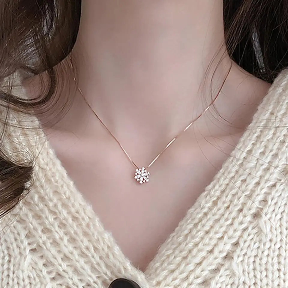 Klenba retiazka snehová vločka náhrdelník Snowflake Pendant Personalizovaný reťazový reťazec Ladiessimple šperky s nastaviteľnou dĺžkou