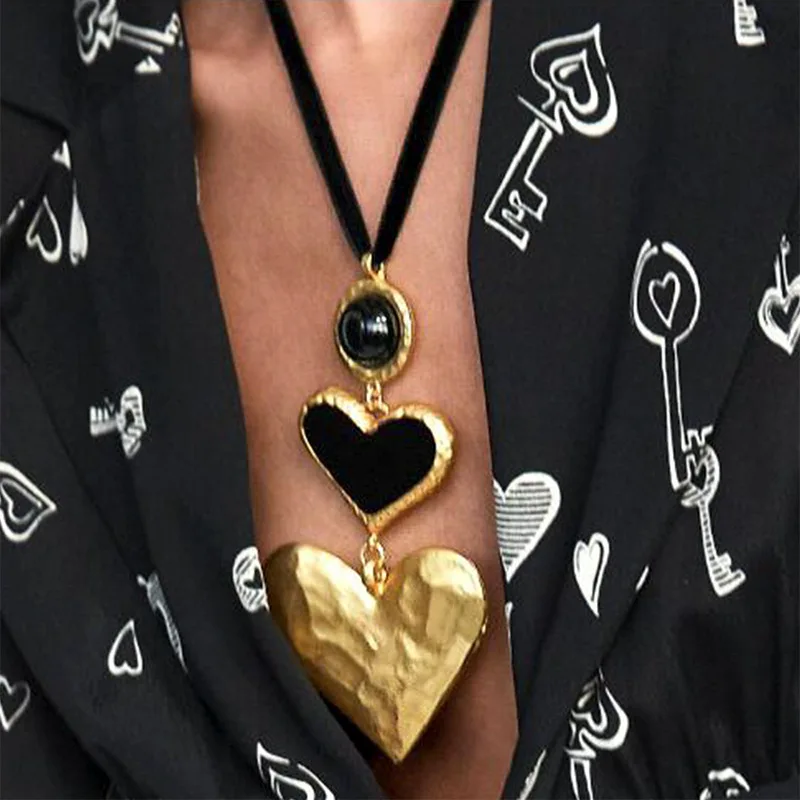 KMVEXO 2025 Módna veľká láska srdcový golier Choker Náhrdelníky pre ženy vintage vyhlásenie prívesok Náhrdelníky Svadobné hospodárstvo Darčeky