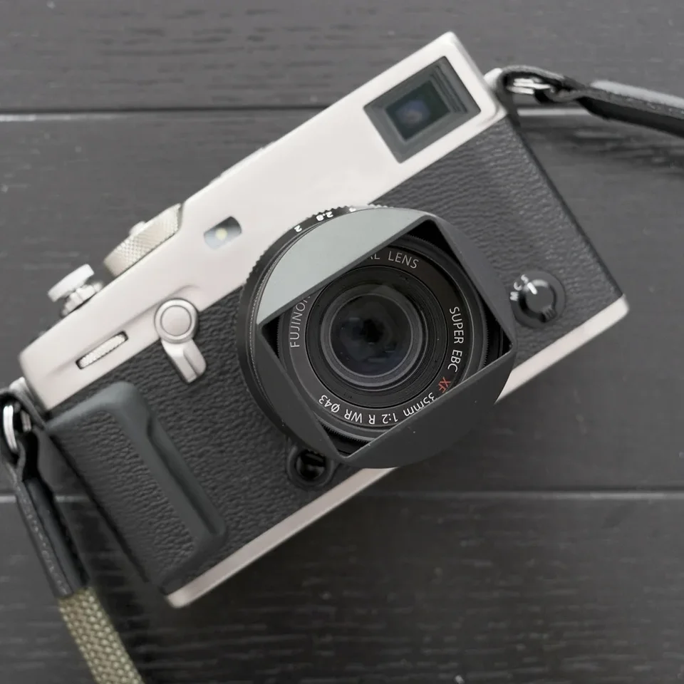 Kovová štvorcová šošovka pre fujifilm xf 35 mm f2,0 r WR, xf 23mm f2,0 r wr čierna strieborná s kovovým predným uzáverom