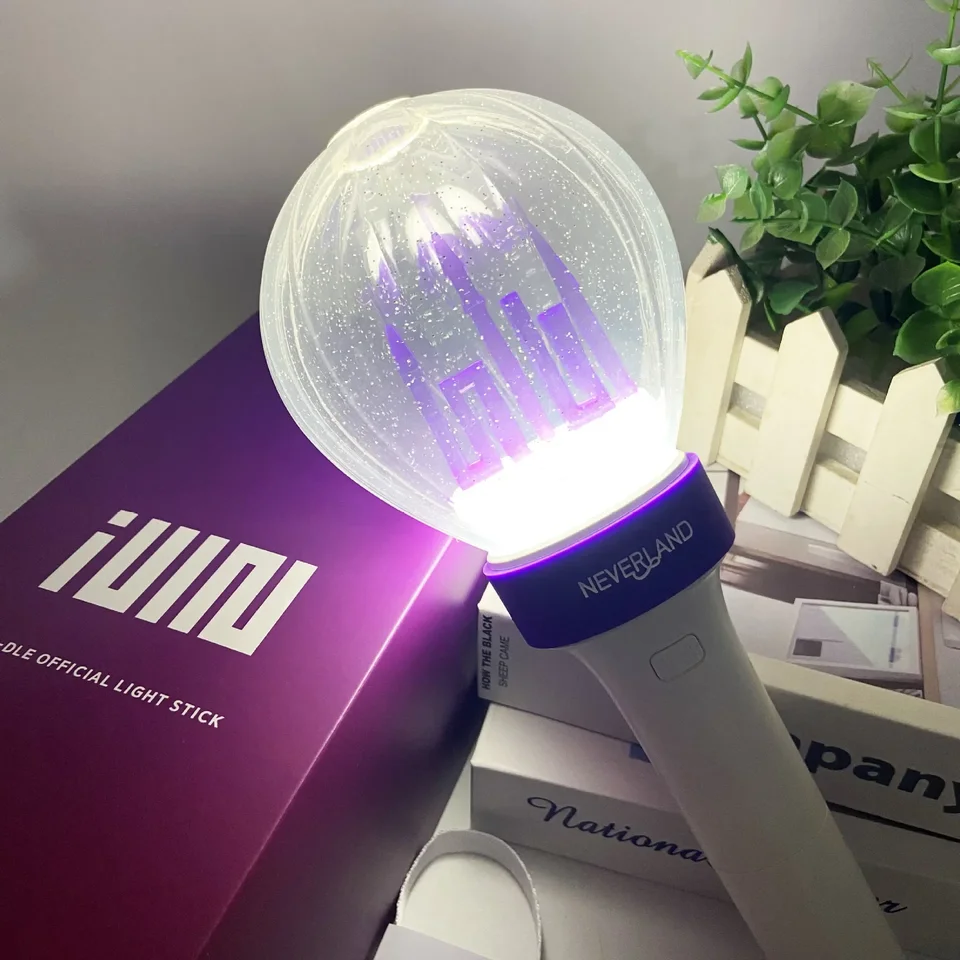 KPOP (G) I DLE Ver.2 Lightstick Castle Hand Lamp Gidle Concerte Card Hiphop Party Ver.1 Darček Fluorescenčný fanúšikov