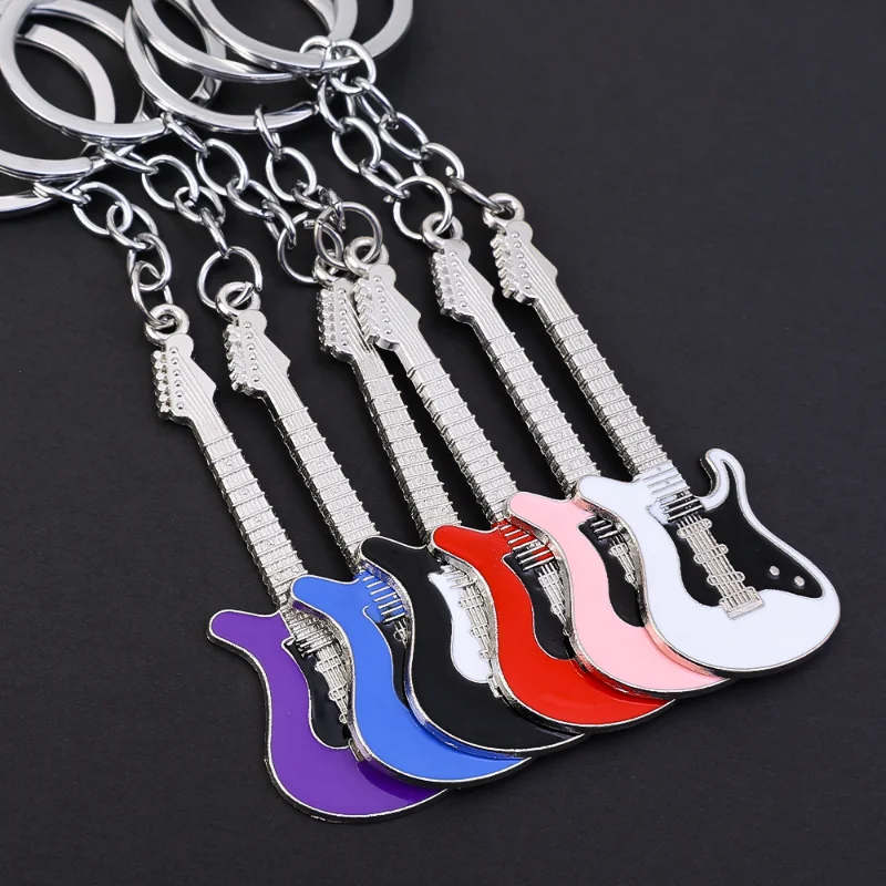 Kreatívna gitarová reťaz kľúča Prispôsobená Keychain Simple Boutique Krásne roztomilé gitarové kľúčové reťaze prívesok k narodeninám darčekový prsteň
