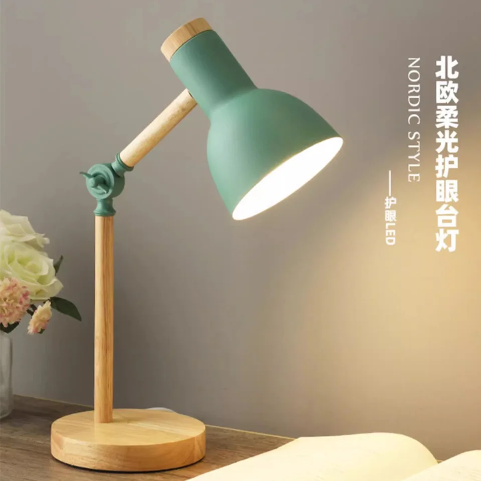 Kreatívna škandinávska stolová lampa Drevená umenia LED Turn Simple Bedside Desk Light/ochrana očí Čítanie a študijná žiarovka v spálni