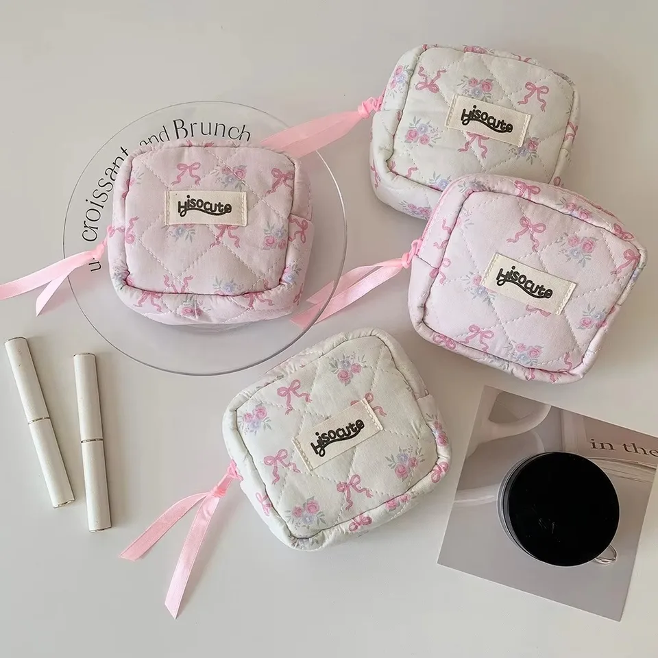 Kreatívne sanitárne podložky v taške Small Cosmetic Bag Struskové puzdro Skladovacie taška Dievčatá Dievča