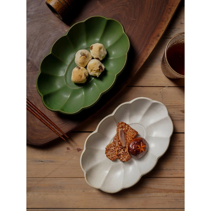 Kreatívny keramický tanier japonský štýl Spevná farba oválna domácnosť Domácnosť Popoludňajšie čajové občerstvenie Cake Plates Kuchynské potreby