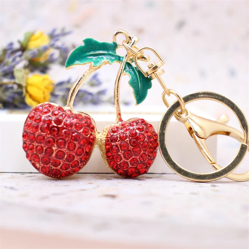 Krištáľové kamienky čerešňové kúzlo Keychain dievčatá letné sladké šperky kabelky Klávesy