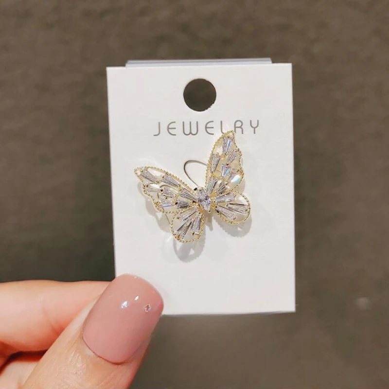 Krásna motýľová brošňa pre ženy Lady Luxury Smbinestones Pins Party Fashion príslušenstvo
