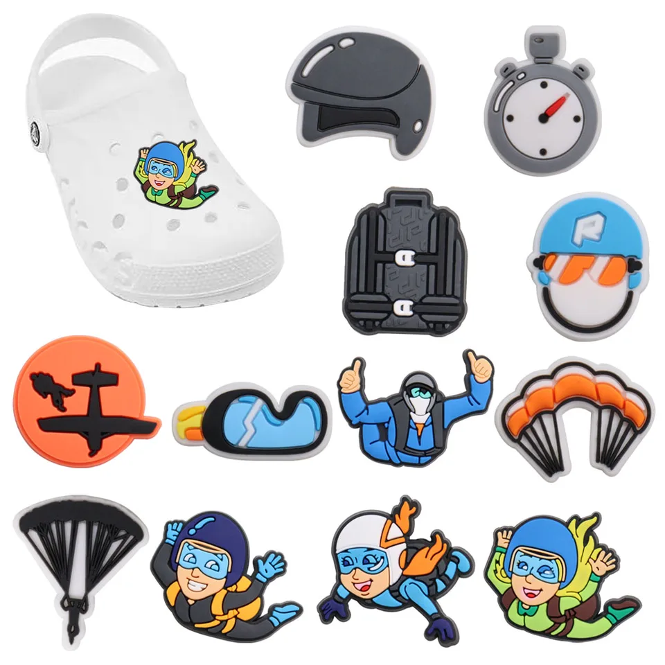 Kvalitná 1ks PVC Shoe Charms Helma prilba parašutický pančuák doplnky topánky Buckle ozdoby Fit pre deti DIY Party Darček