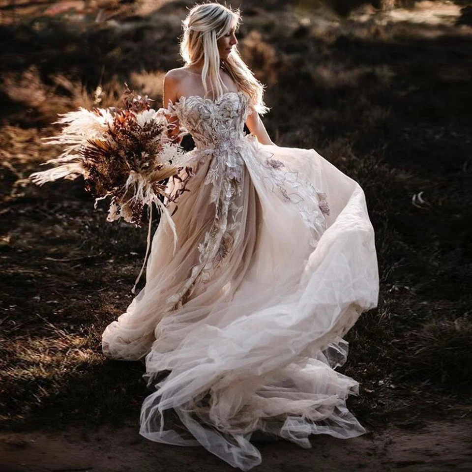 Kvetinové aplikácie Romantické vidiecke svadobné šaty čipky A-line mimo ramena bezprostredne sexy tulle boho svadobné šaty prispôsobené