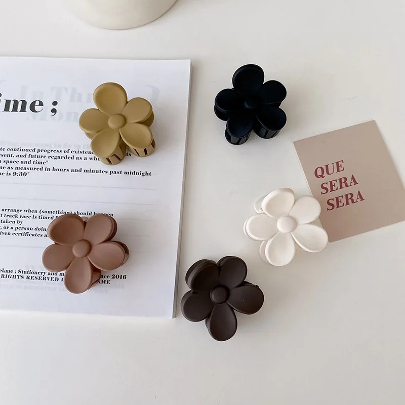 Kvetinové vlasové prvky Spring Candy Plastové kadernice Roztomilé pokrývky hlavy Barrettes vlasy pazúry vlasové príslušenstvo vlasové pazúry