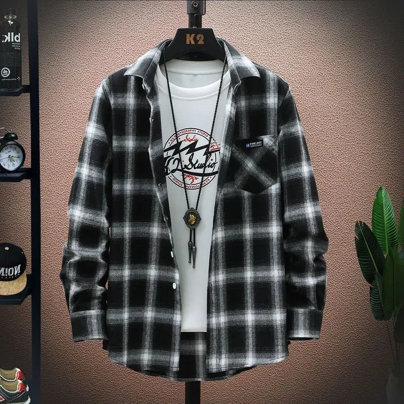 Kórejské oblečenie Vintage muži Čierna biela kockovaná košeľa srsť jar