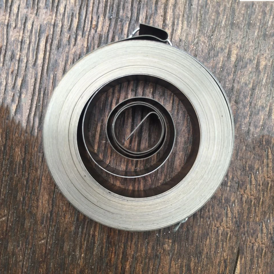 Lacná špirálová pružina Plochý drôt pružinová pružina Konštantná sila Power, hrúbka 0,25 mm*výška 8 mm*4200 mm dĺžka*45 Priemer out