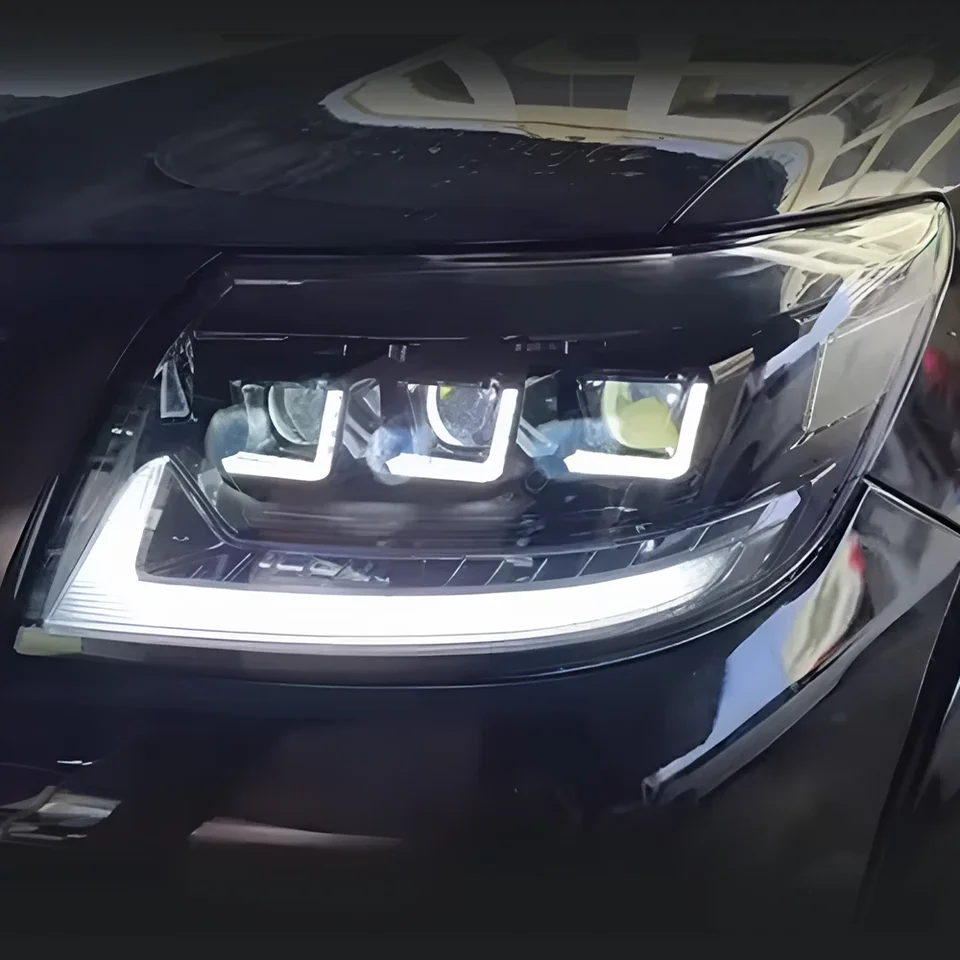 Lampa hlavy automobilu pre Toyota Hilux Revo Vigo 2012-2014 Projektor Projektor Tri šošovky Dynamické zákruty Signálne svetlo predaja Horúci predaj príslušenstvo