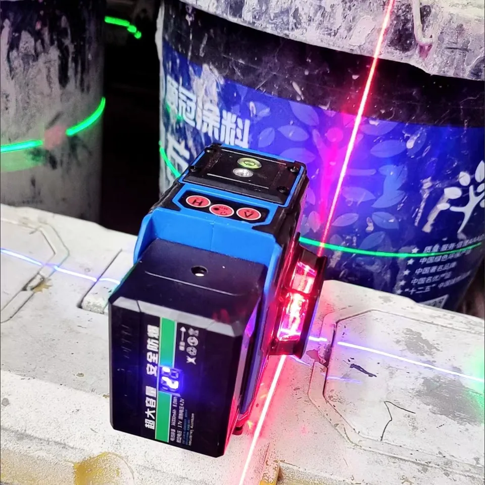 Laserová úroveň 3d 12 riadkov Výkonná digitálna displej Purple Light 360 Self-perivering Horizontálna vertikálna viacfarebná laserová úroveň