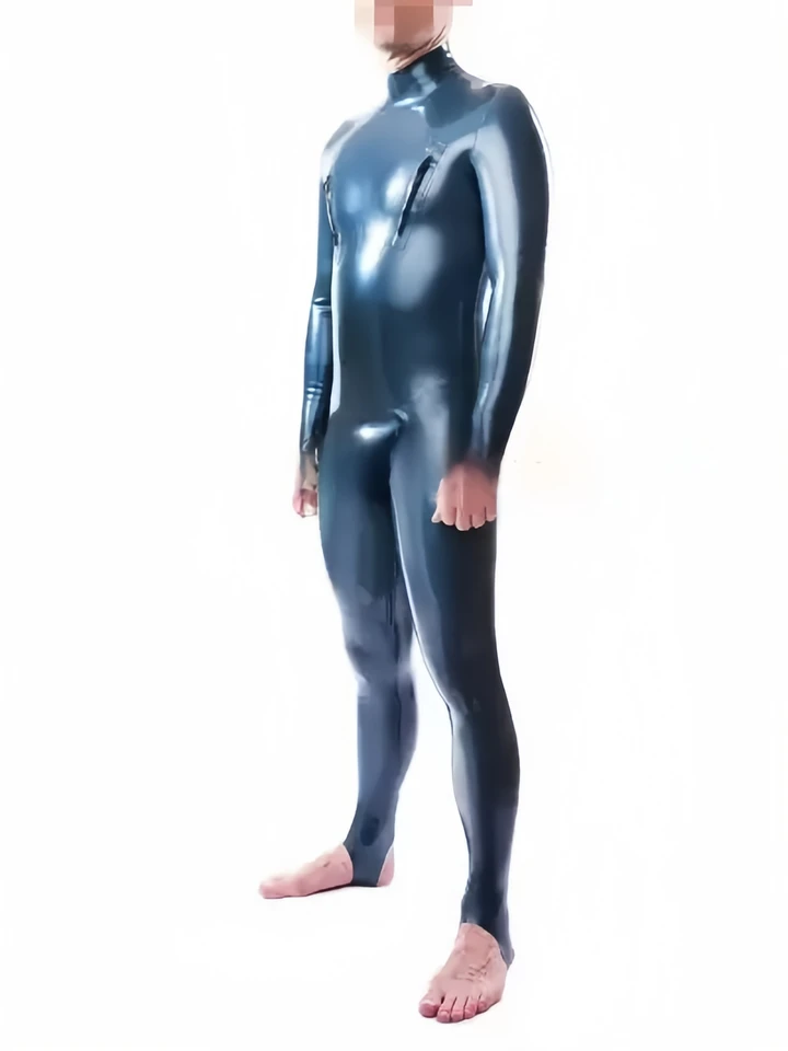 Latex oblečenie, pánske pančuchy, rozkrok, zips hrudníka, šliapanie na nohy, zavesenie prstov, prispôsobenie