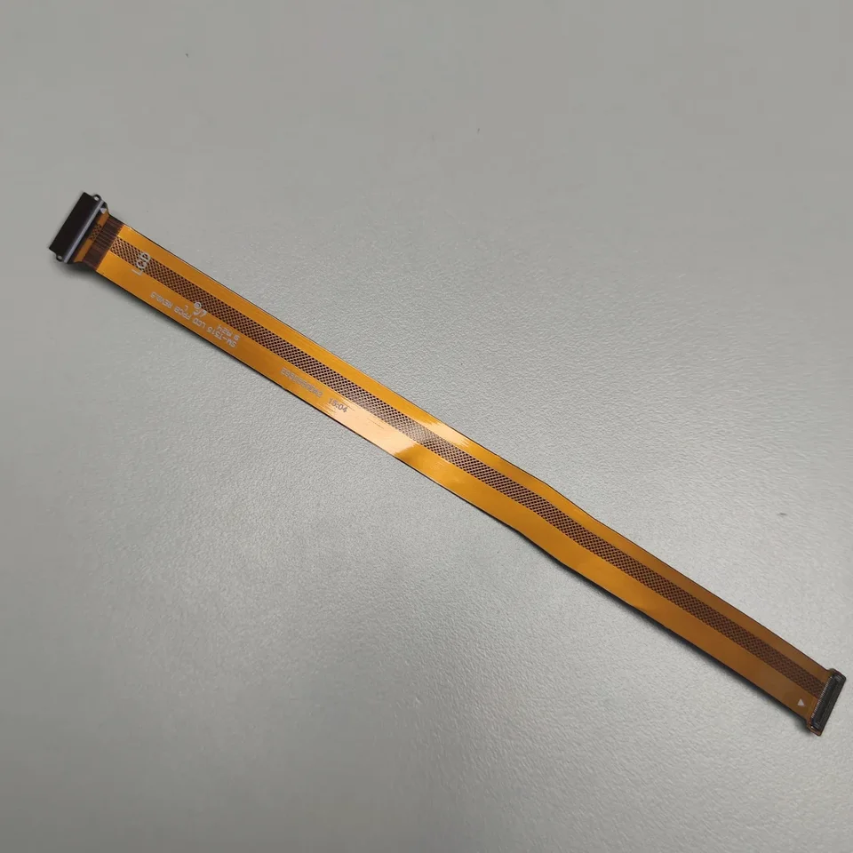 LCD Flex kábel pre kartu Samsung Galaxy A. A.1 (2019) / SM-T515 / T510