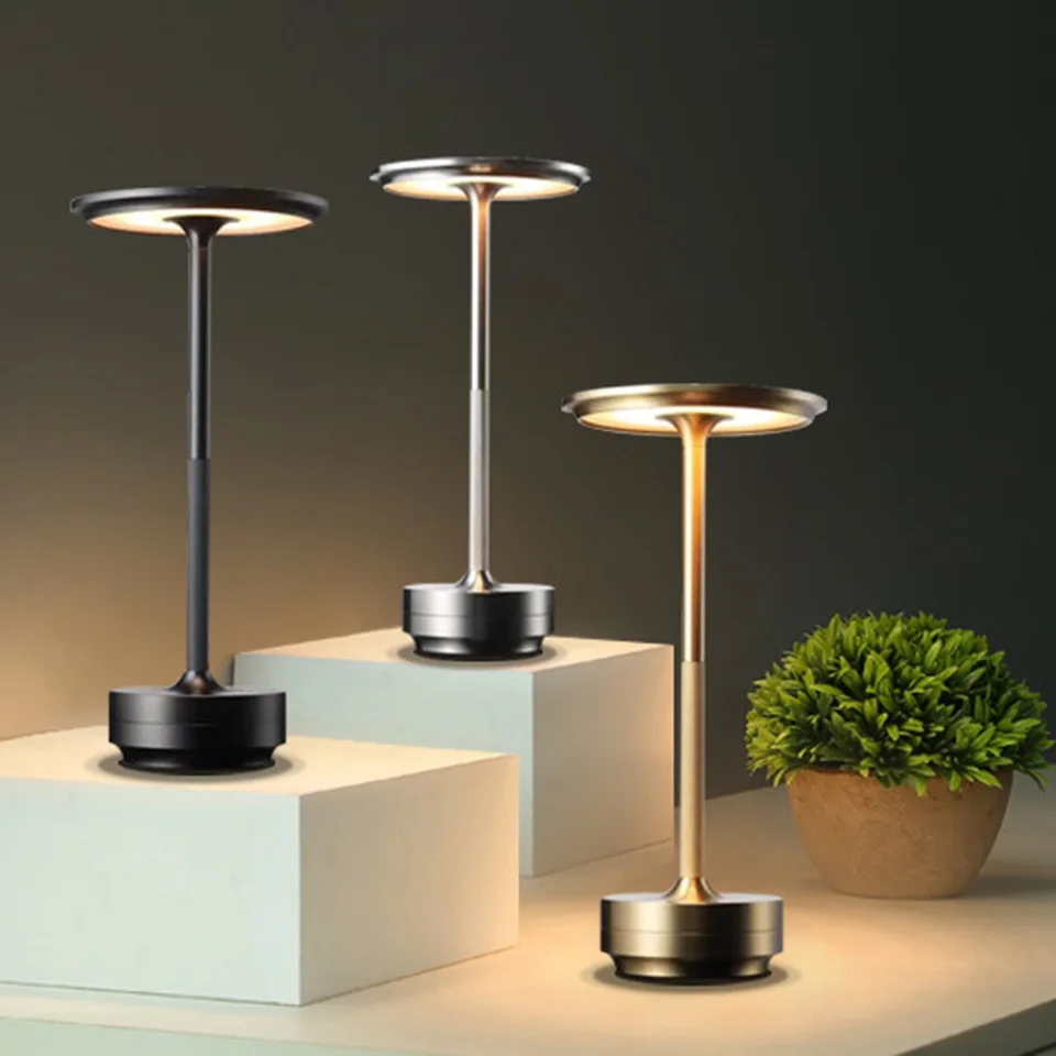 LED bezdrôtová stolová lampa Nabíjateľná stolová lampa LED dotyk Nočné svetlo bezdrôtové čítanie lampa pre reštauráciu Hotel spálne svetlo
