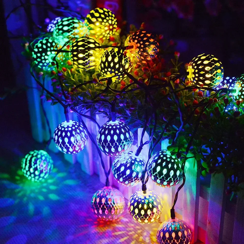LED globe strunové svetlá dekoratívne marocké guľky strieborné kovové gule batéria USB napájané vnútorné vonkajšie dekorácie na Vianoce