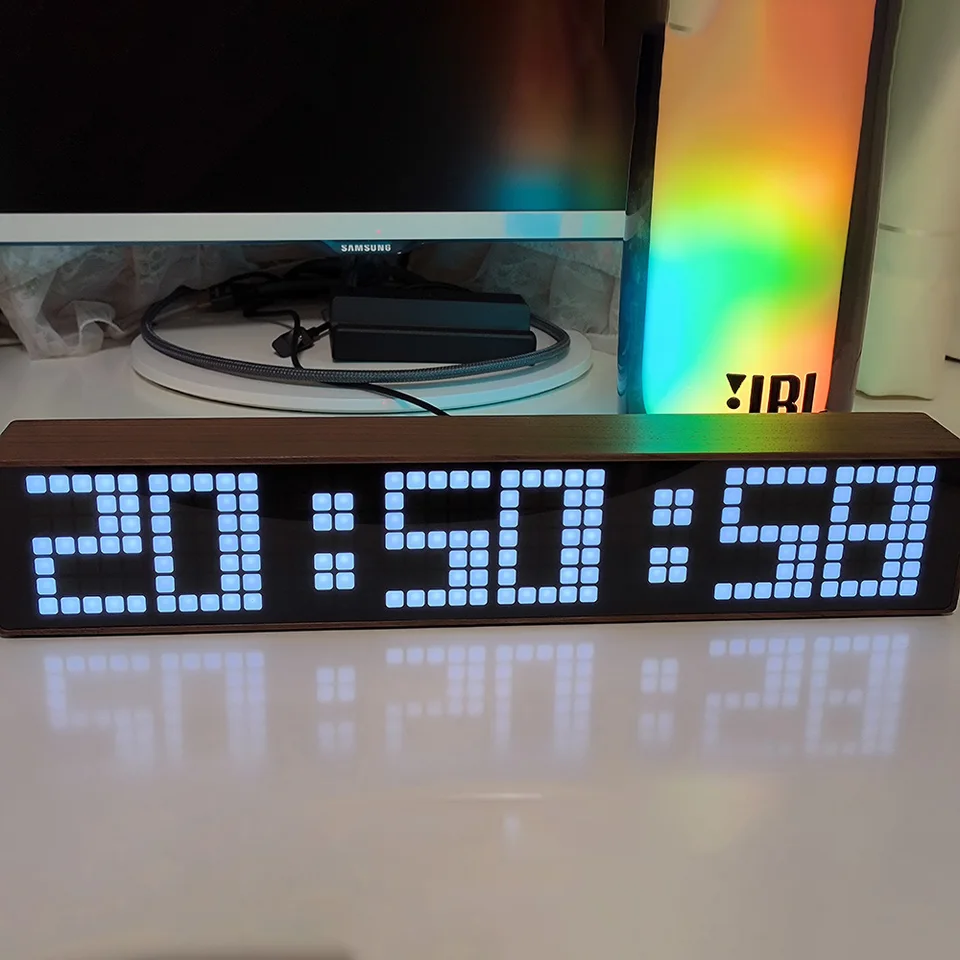 LED hodiny kreatívne chrono drevo digitálne elektronické hodiny wifi desktop alarm Snoozy zobrazenie tabuľky