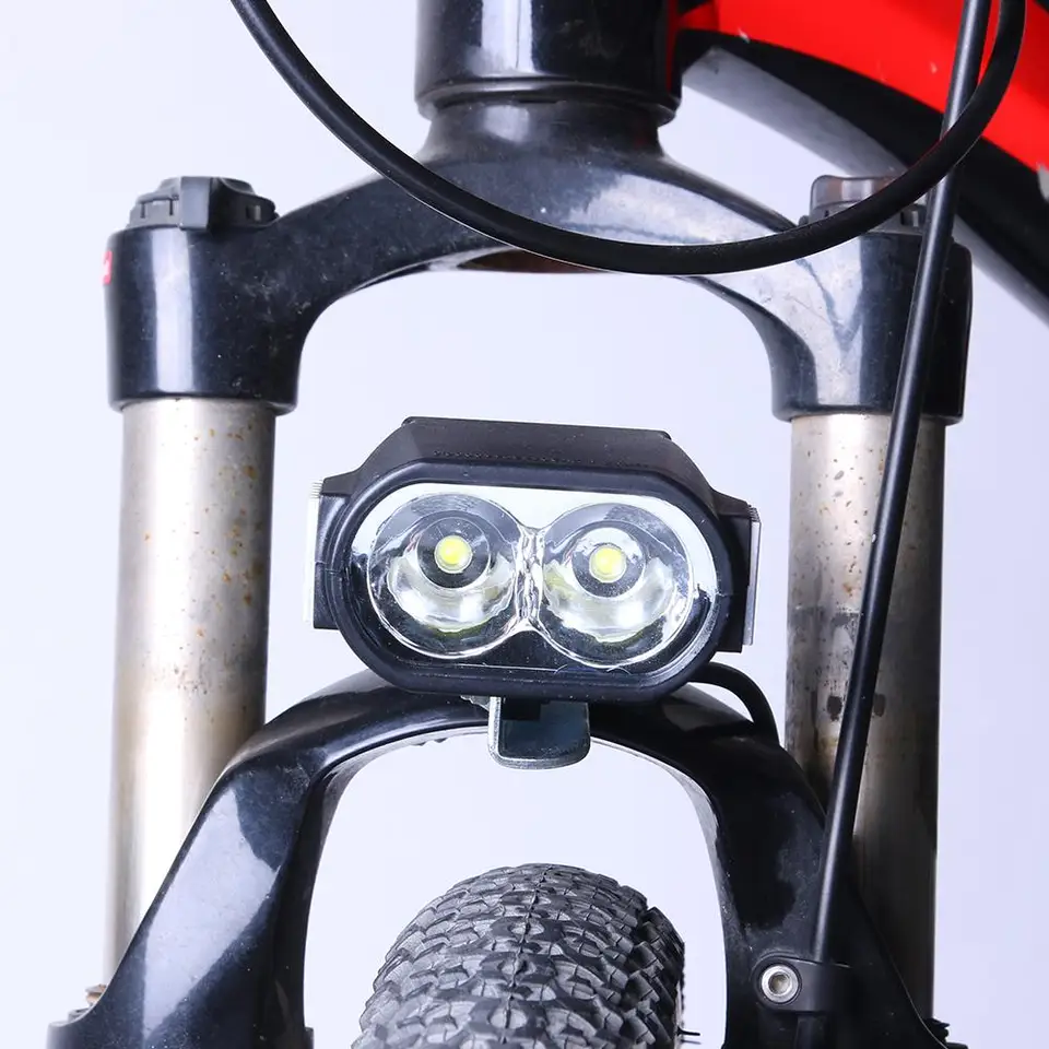 LED predná lampa 36V 48V 60V E-bicykle bicykel baterka Svetlomet Rohové príslušenstvo pre vonkajšiu cyklistickú zábavu