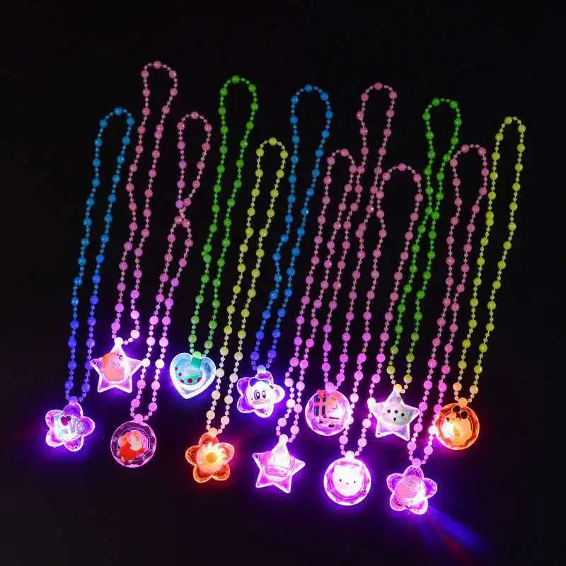 LED žiarivé hračky Cartoon Star Love Heart Flower Butterfly prívesok korálky Light Up Náhrdelník Kids Hra hračky Kreatívne darčeky