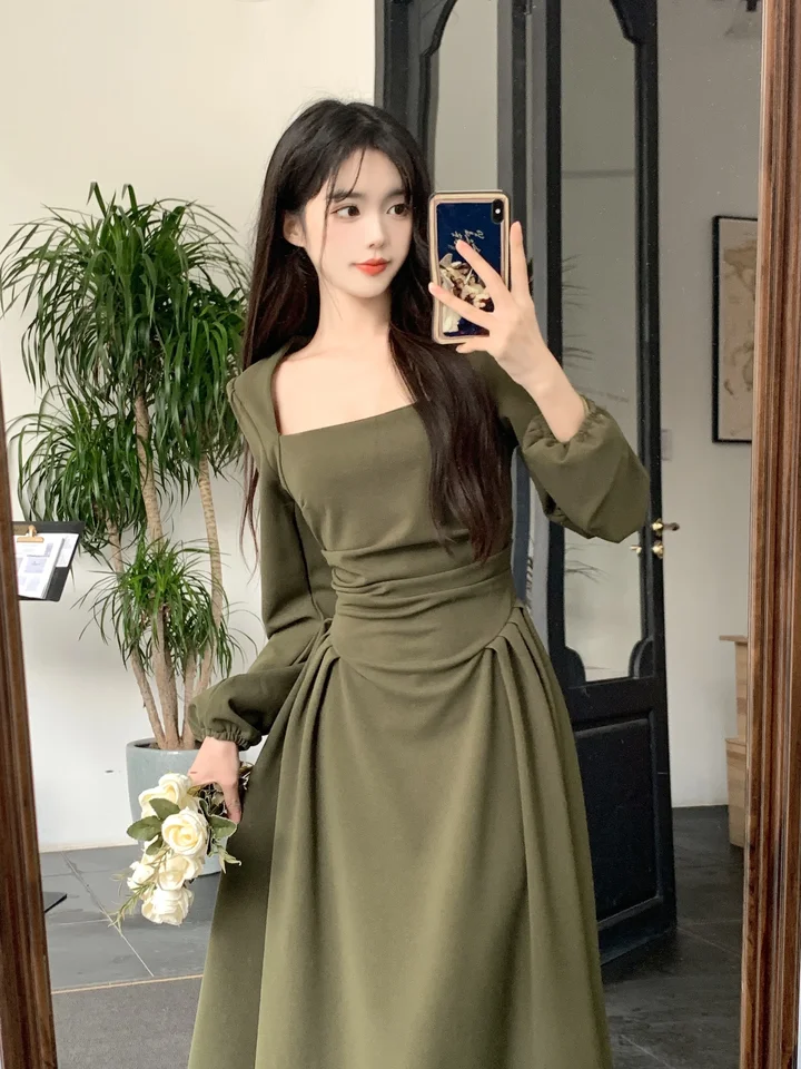 Letná elegantná večierok Príležitostné dámy dlhé šaty retro záhyby Puff rukávy módne sexy dizajn Zlestvový pás Zelené šaty