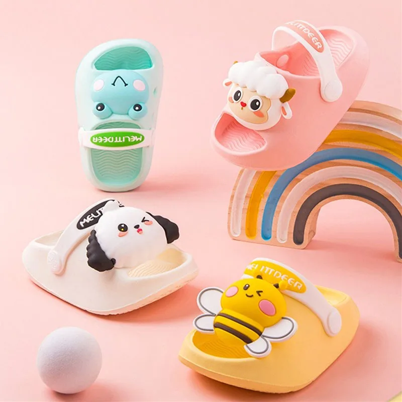 Letné deti Toddler Plippers Cartoon Alpaca Frog Dog Dopal Boy Beach Sandále Flip Flop roztomilé dievča