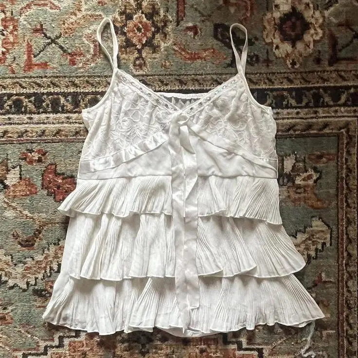 Letný klub Sladké solídne dámske denné oblečenie Y2K Hot Girl Kórejské príležitostné ohláňacie vrcholy prestierajúce čipky Sexy rukávové camisole