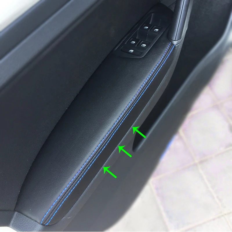 LHD/RHD pre VW Golf 7 2014 2015 2016 2017 2018 4ks čierna s modrou čiarou na panel lakťové lakťové lakťové vozíky mikrovlákna mikrovlákna