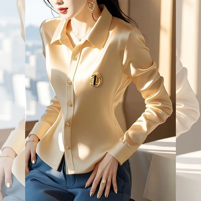 Liguyue High-end Champagne Satin Satin Blúzka Ženy Jeseň s dlhým rukávom Slim Luxury Tirl Office Lady Letter Broš