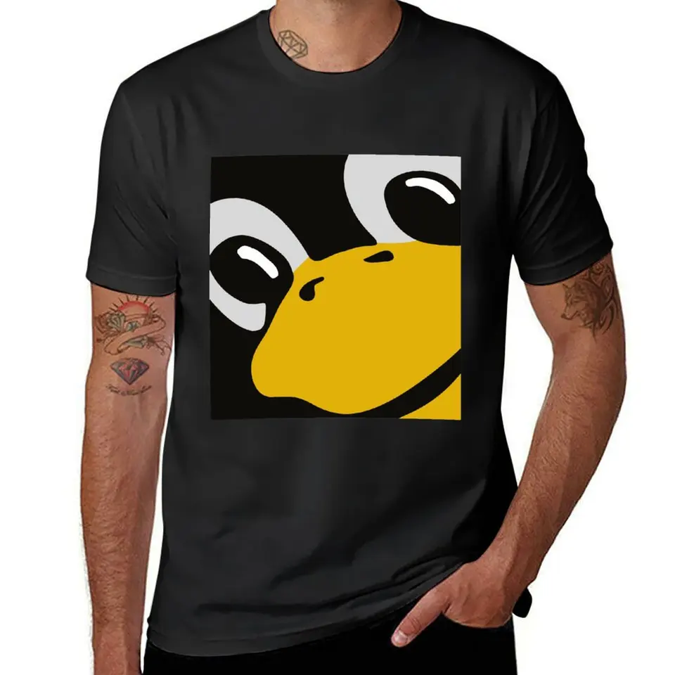 Linux Tux Penguin Eyes Tričko Tričko Ploty letné oblečenie plus veľkosti Tops Pánske grafické tričká balenie
