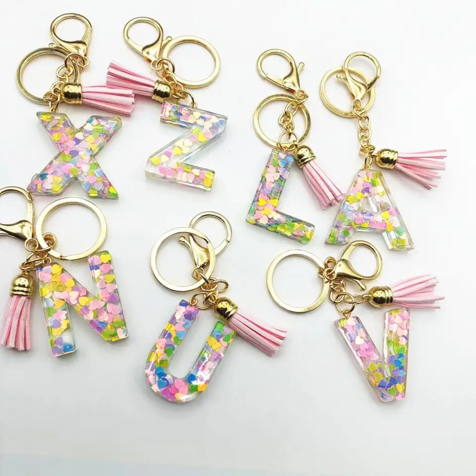 List prívesku Kľúčenka Klávesový list prívesok Klávesový batoh dekorácie personalizovaný kľúčový kľúč s ružovým kúzlom Letter Tassel pre ňu