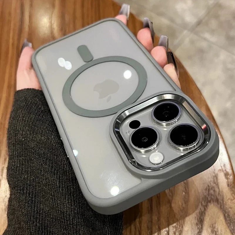 Luxusné brnenie Clear Magsafe Pase pre iPhone 15 11 13 12 14 Pro Max Plus magnetické bezdrôtové nabíjanie Shock -odolný nárazník