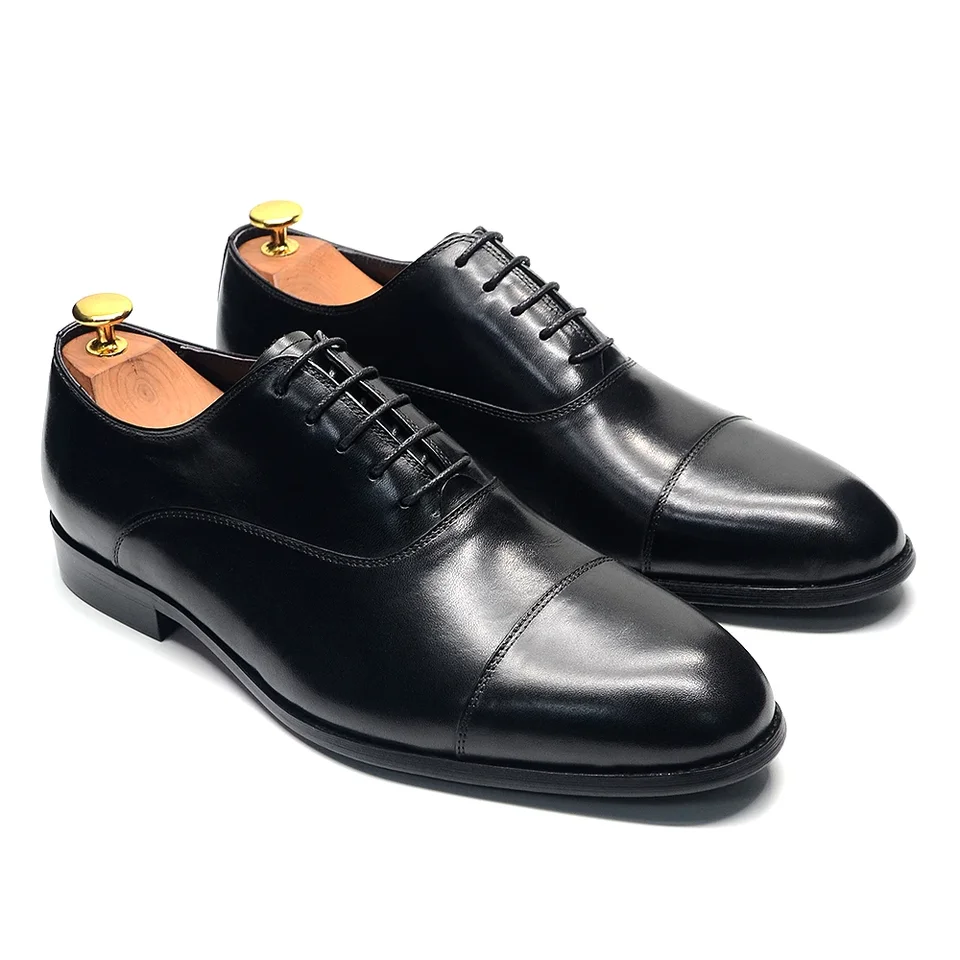 Luxusné originálne kožené pánske obchodné šaty topánky Čierna čiapka šnurovanie Oxfords Company Office Svadobná strana Formálne topánky pre mužov