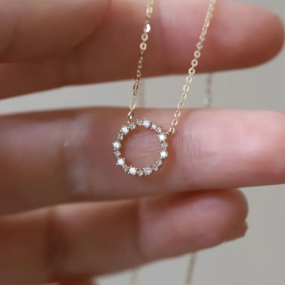 Luxussshiny Imitácia zirkónový dekor kruhový kruhový prsteň prívesok náhrdelník, elegantný náhrdelník kosti pre reťazce na dovolenku