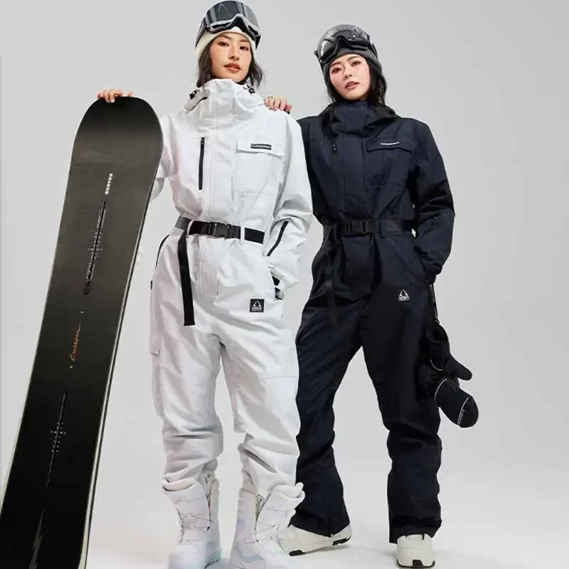 Lyžiarske apartmány Ženy Men s kapucňou jeden kus snehových celkových vodotesných 2025 Zimné snowboardové apartmány vonkajšie veterné lyžiarske skrinky