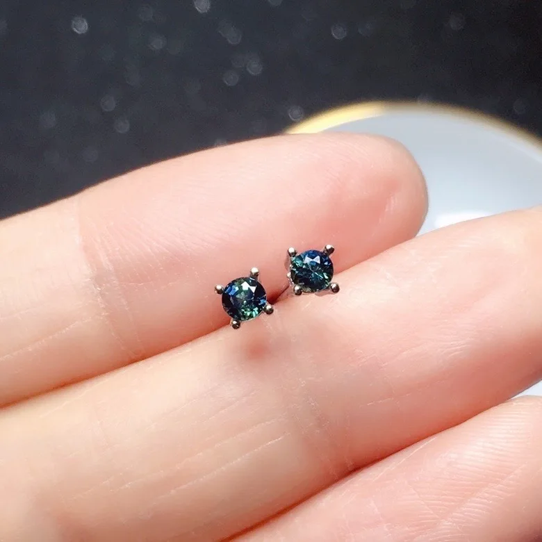 Malé okrúhle náušnice Sapphire Comp