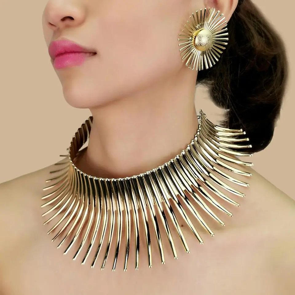 Manilai Africké šperky pre ženy Zlatá farba Indické vyhlásenie náhrdelníkov set s náušnicami kovové kovové krútiace momenty punk choker