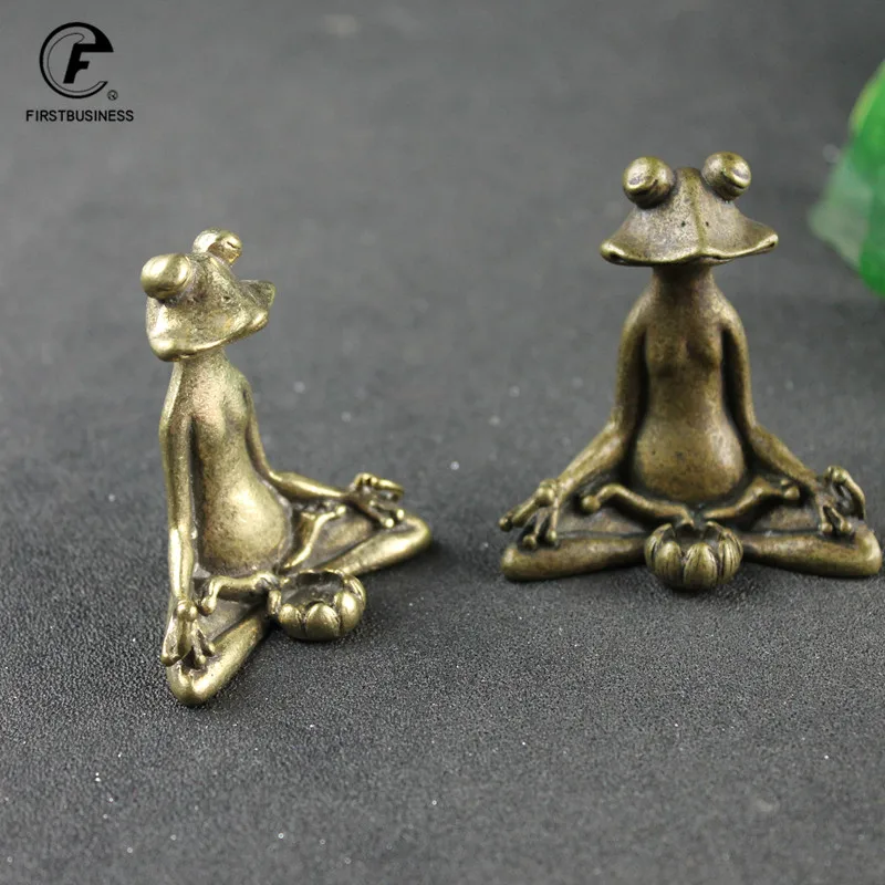 Meditujúci meditujúci žaba ozdoby Vintage mosadz sedieť v meditácii žaba socha bronzový čaj Pet figuríny držiak kadidla dekora