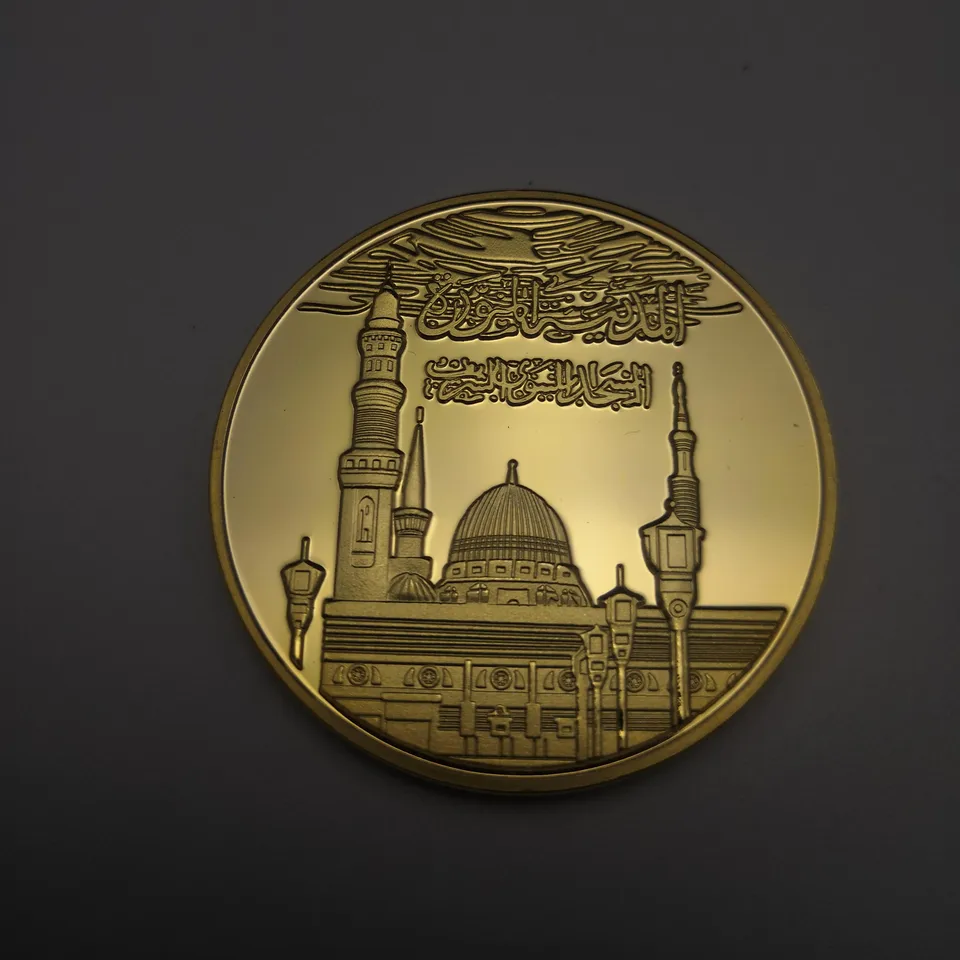 Mešita Saudská arabská 999 Zlatý odznak Coin Rock Dome 24k Real Gold -Glated Coins Suvenír Darčeky 40 mm kvapka
