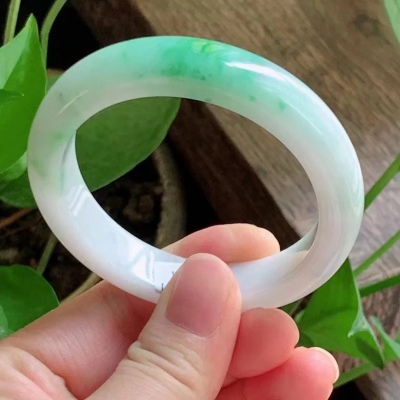 Miaoyang Green Mjanmar Bane drevo a skutočný náramok Jade