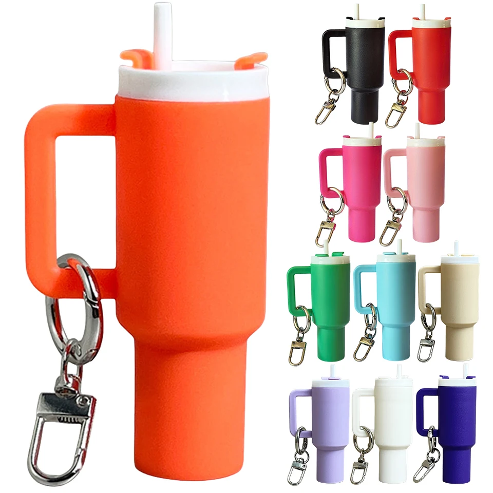 Mini Cup Keychain Balm Balm Balm kľúče Klávesové kabelky Kúzla Klávesové kľúče Klávesový prívesok pre Stanley Cup Tumbler Fľaša na fľašu